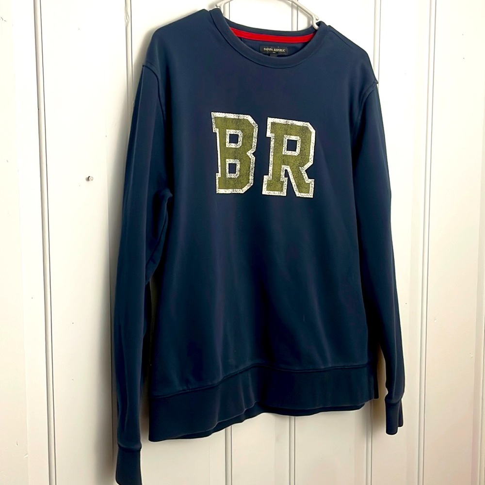 Banana Republic men’s sweatshirt